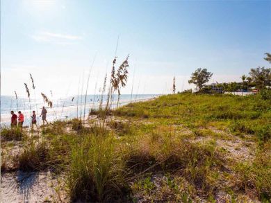 One Bedroom Rental on Sanibel Beach Across the Street